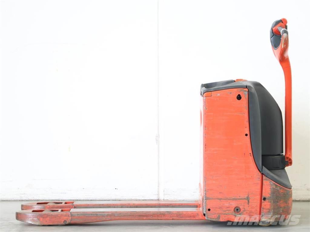 Linde T16/1152 Käyden ajettavat pinoamistrukit