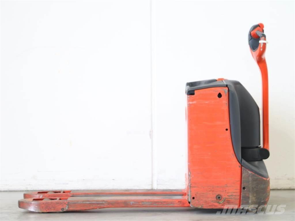Linde T16/1152 Käyden ajettavat pinoamistrukit