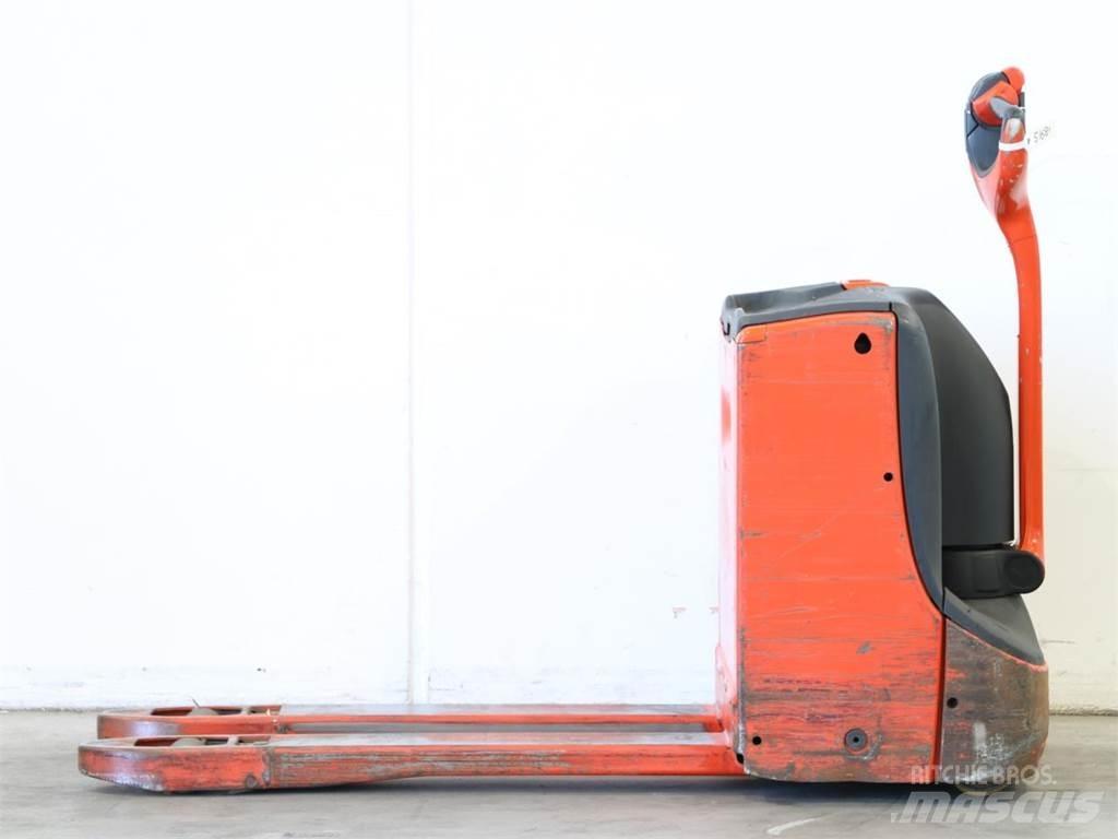 Linde T16/1152 Käyden ajettavat pinoamistrukit