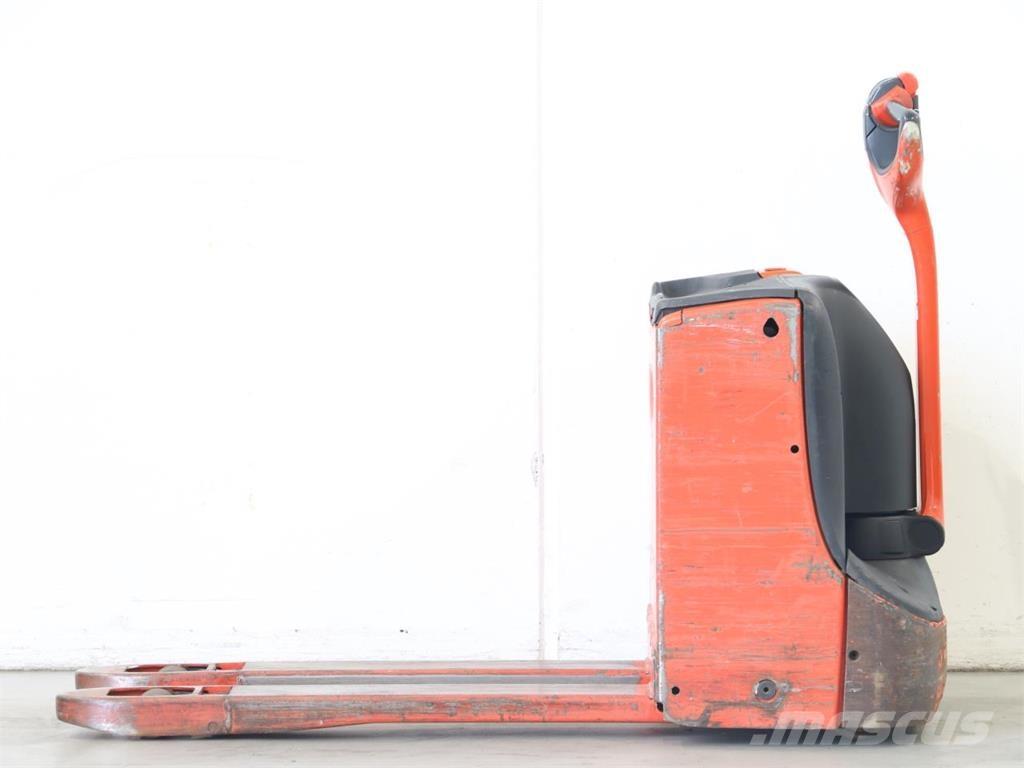 Linde T16/1152 Käyden ajettavat pinoamistrukit