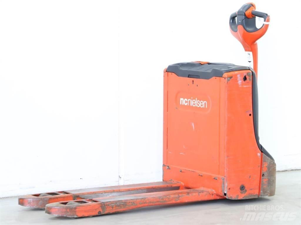 Linde T16/1152 Käyden ajettavat pinoamistrukit