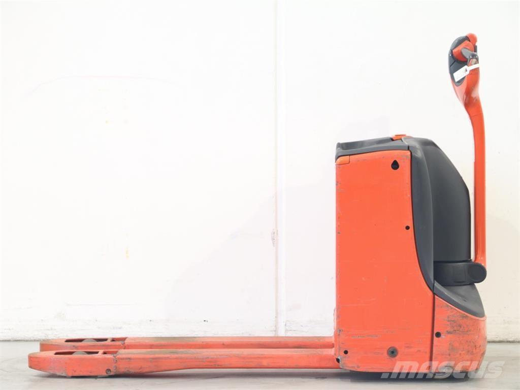 Linde T16/1152 Käyden ajettavat pinoamistrukit