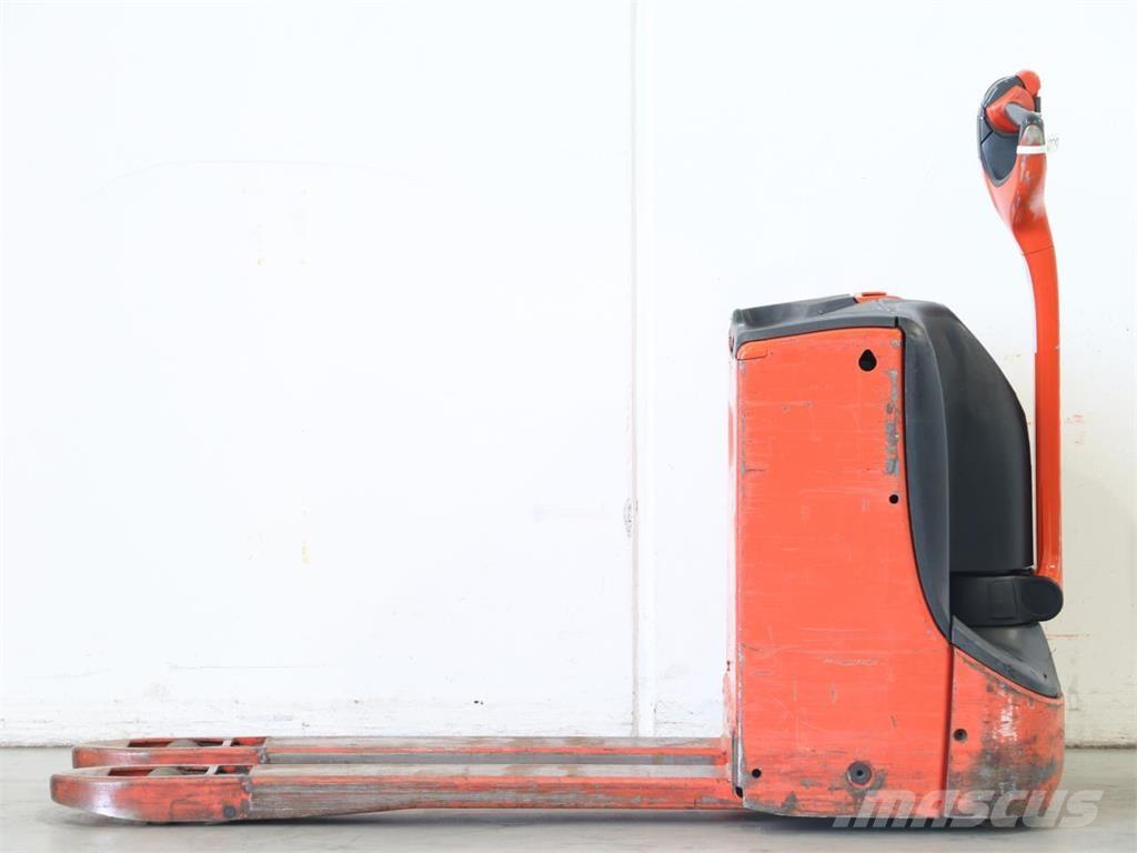 Linde T16/1152 Käyden ajettavat pinoamistrukit