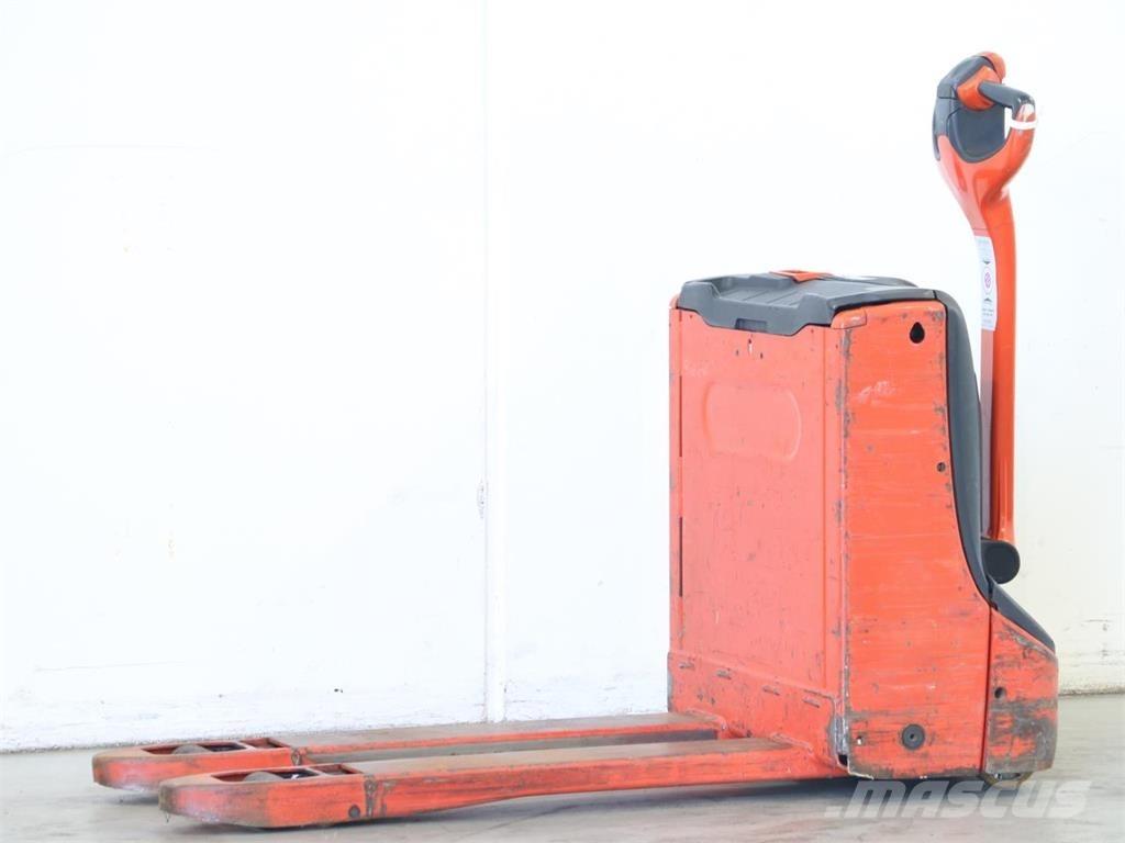 Linde T16/1152 Käyden ajettavat pinoamistrukit