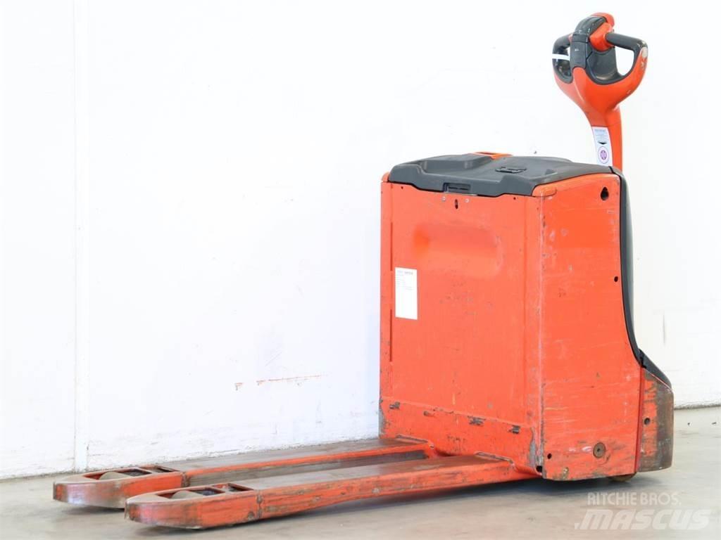 Linde T16/1152-00 Käyden ajettavat pinoamistrukit