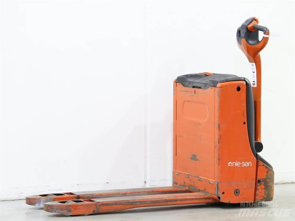 Linde T16/1152-00 Käyden ajettavat pinoamistrukit
