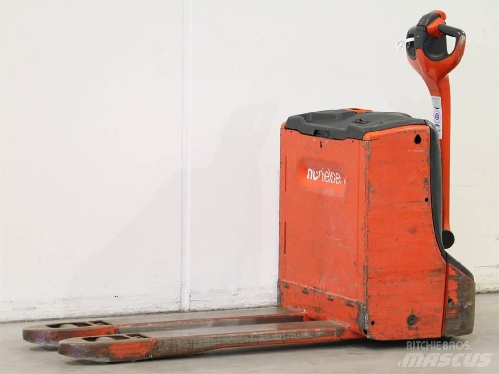 Linde T16/1152-00 Käyden ajettavat pinoamistrukit