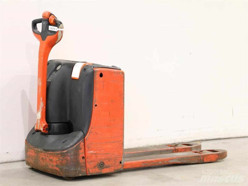 Linde T16/1152-00 Käyden ajettavat pinoamistrukit