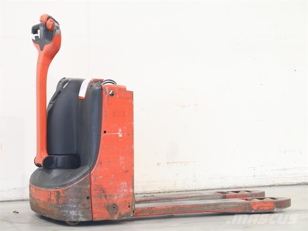 Linde T16/1152-00 Käyden ajettavat pinoamistrukit