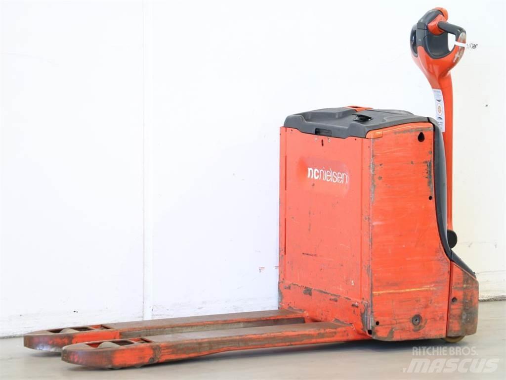 Linde T16/1152-00 Käyden ajettavat pinoamistrukit