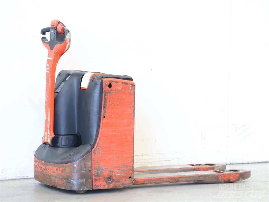 Linde T16/1152-00 Käyden ajettavat pinoamistrukit
