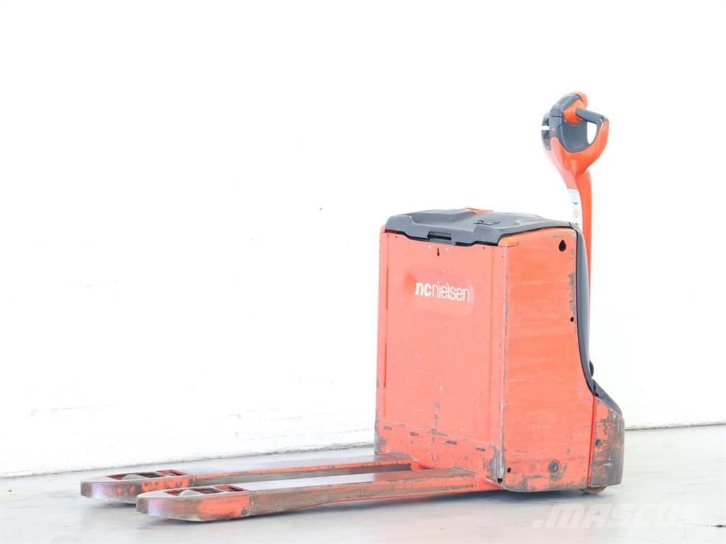 Linde T16/1152-00 Käyden ajettavat pinoamistrukit