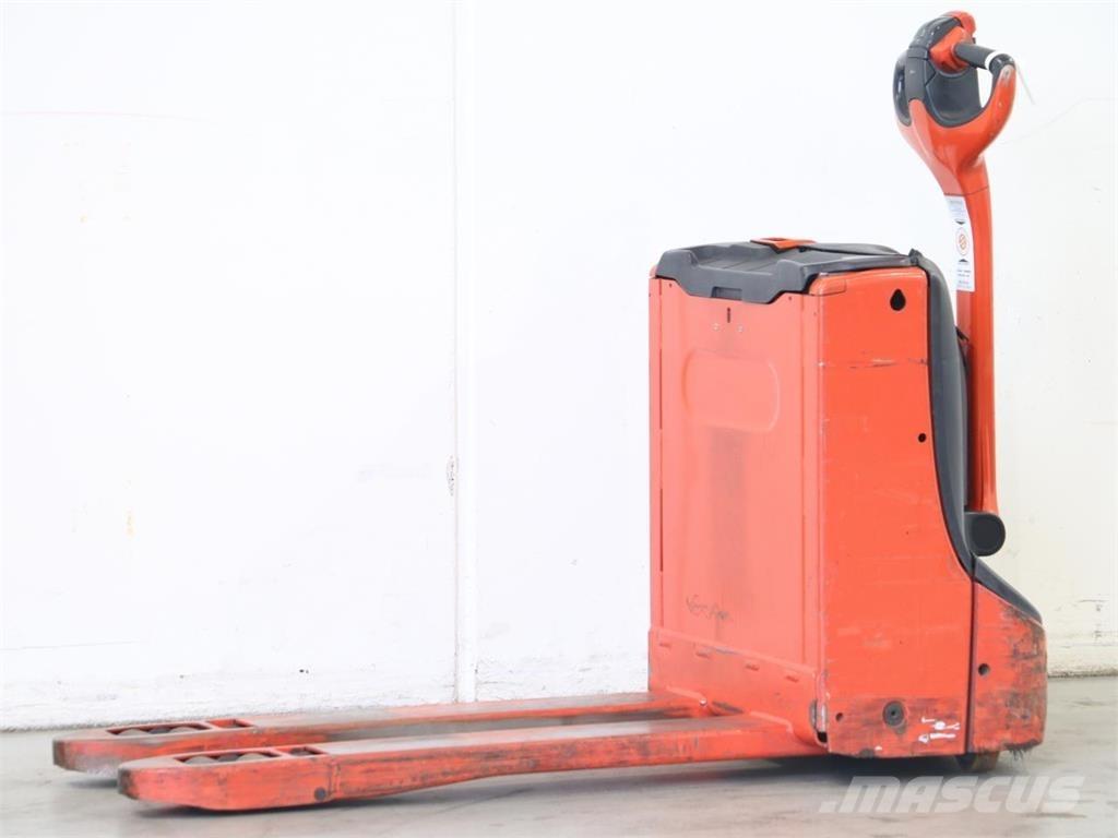 Linde T16/1152-00 Käyden ajettavat pinoamistrukit