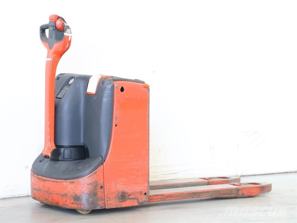 Linde T16/1152-00 Käyden ajettavat pinoamistrukit