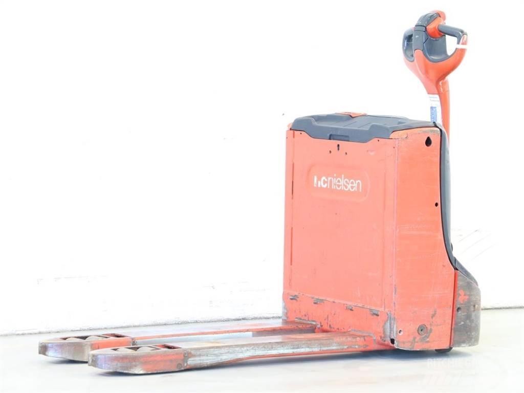Linde T16/1152-00 Käyden ajettavat pinoamistrukit