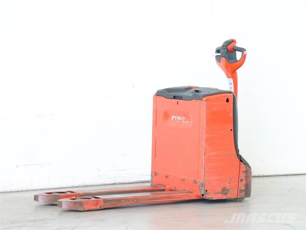 Linde T16/1152-00 Käyden ajettavat pinoamistrukit
