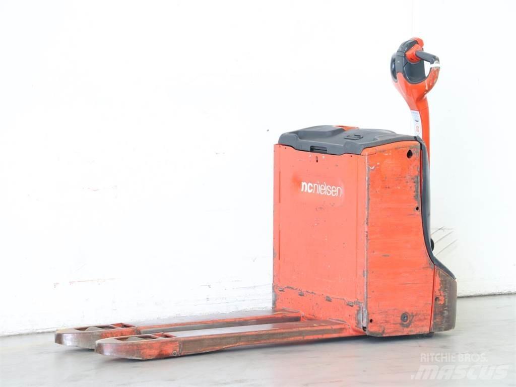 Linde T16/1152-00 Käyden ajettavat pinoamistrukit