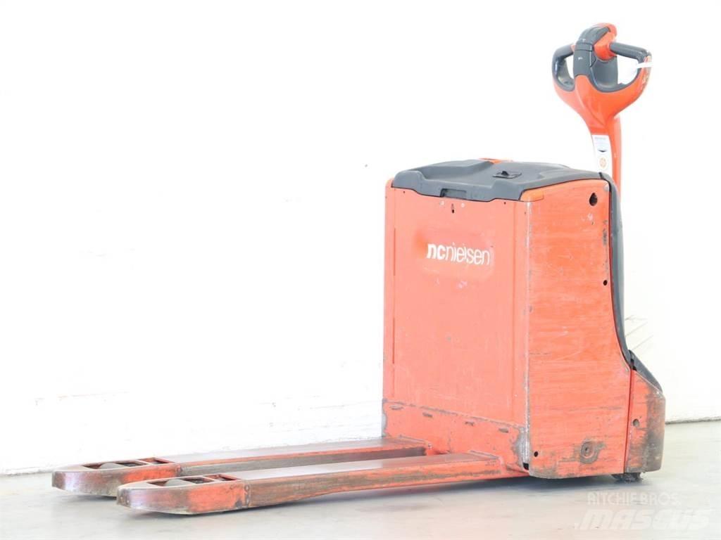 Linde T16/1152-00 Käyden ajettavat pinoamistrukit