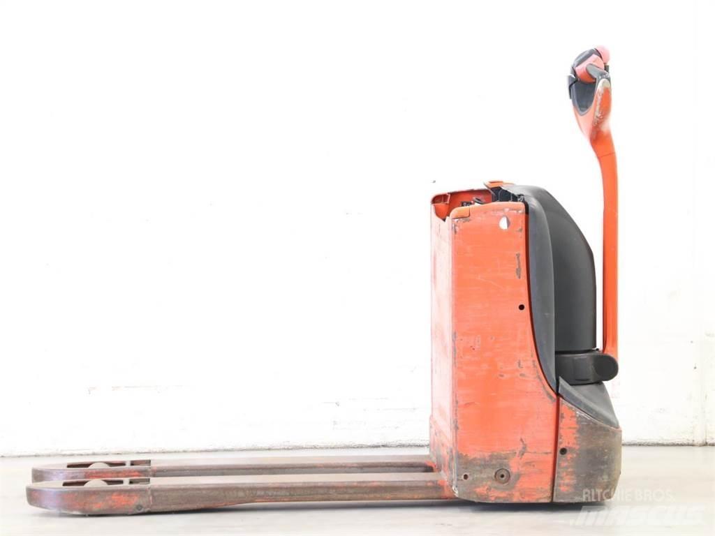 Linde T16/1152-00 Käyden ajettavat pinoamistrukit