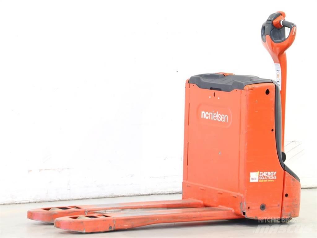 Linde T16/1152-02 Käyden ajettavat pinoamistrukit