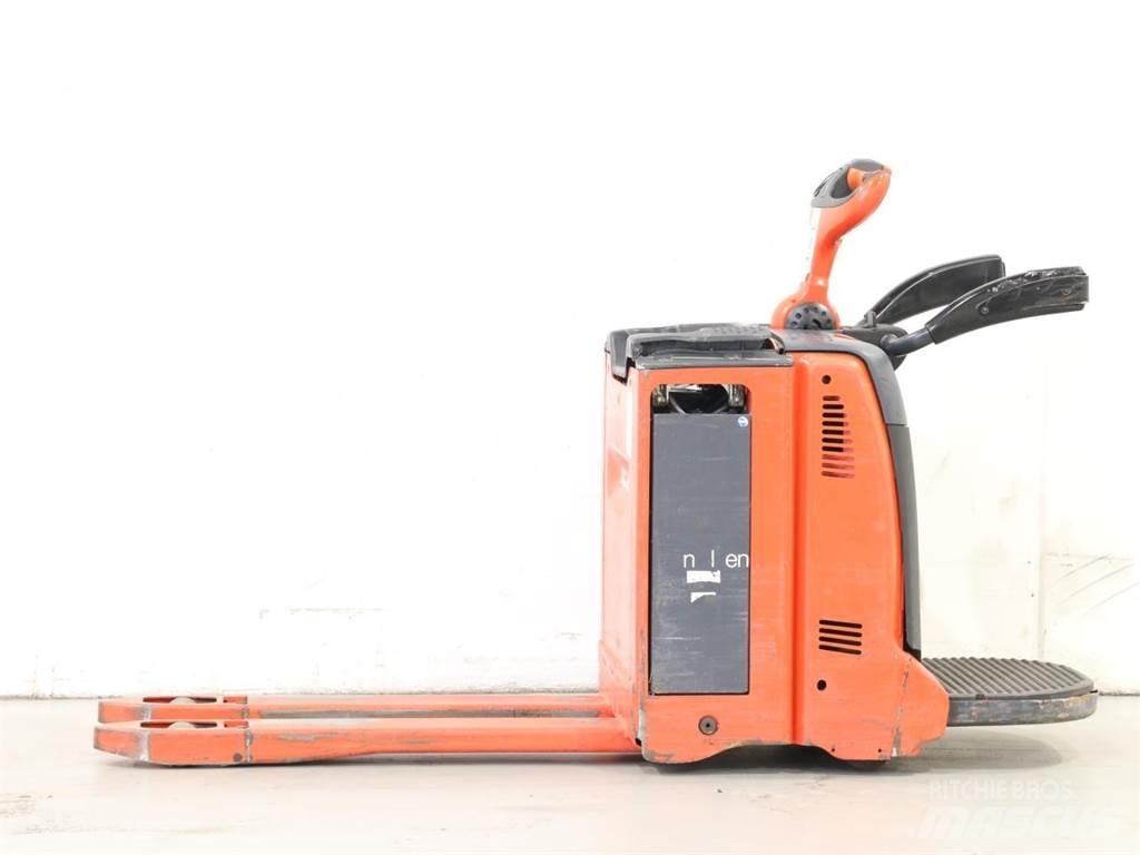 Linde T20AP/131-08 Käyden ajettavat pinoamistrukit