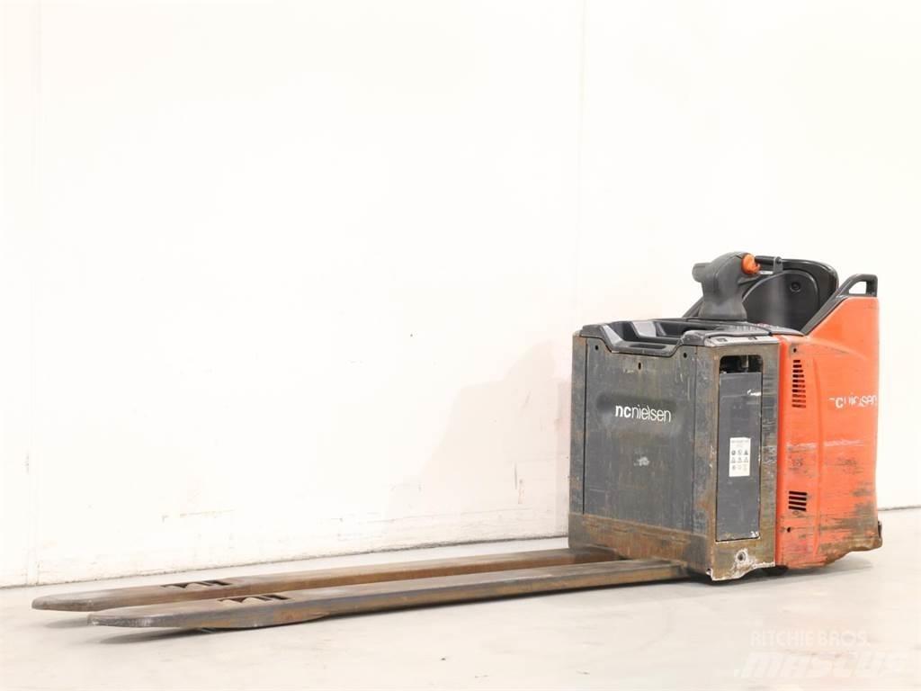 Linde T20SP/131 Käyden ajettavat pinoamistrukit