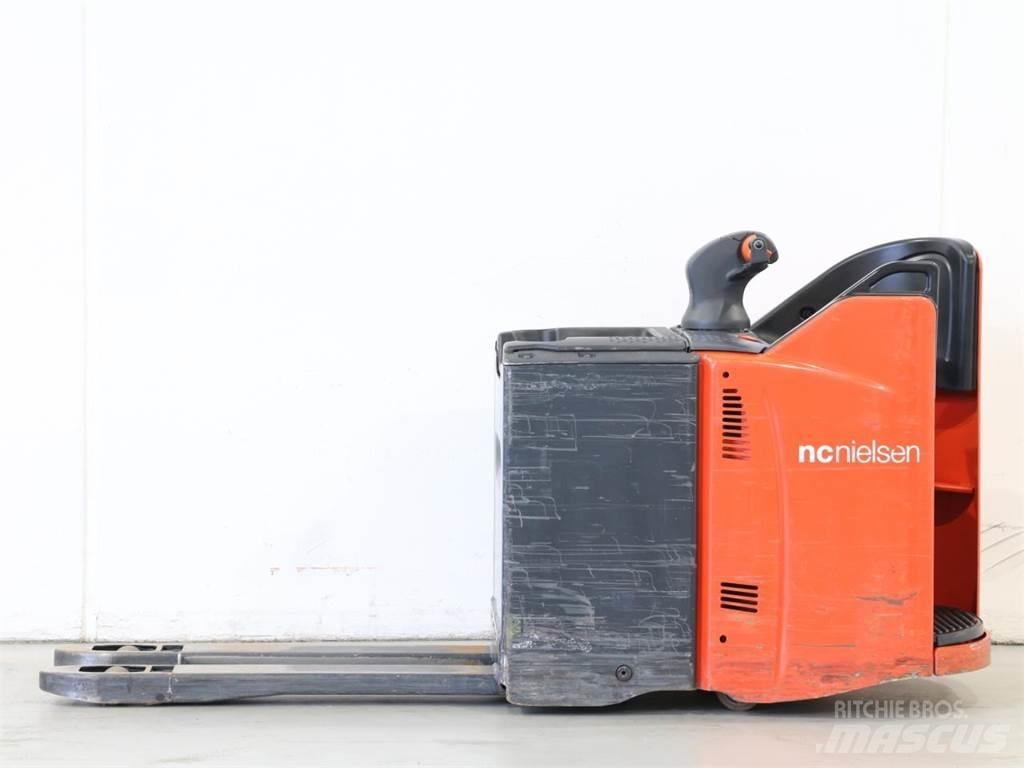 Linde T20SP/131 Käyden ajettavat pinoamistrukit