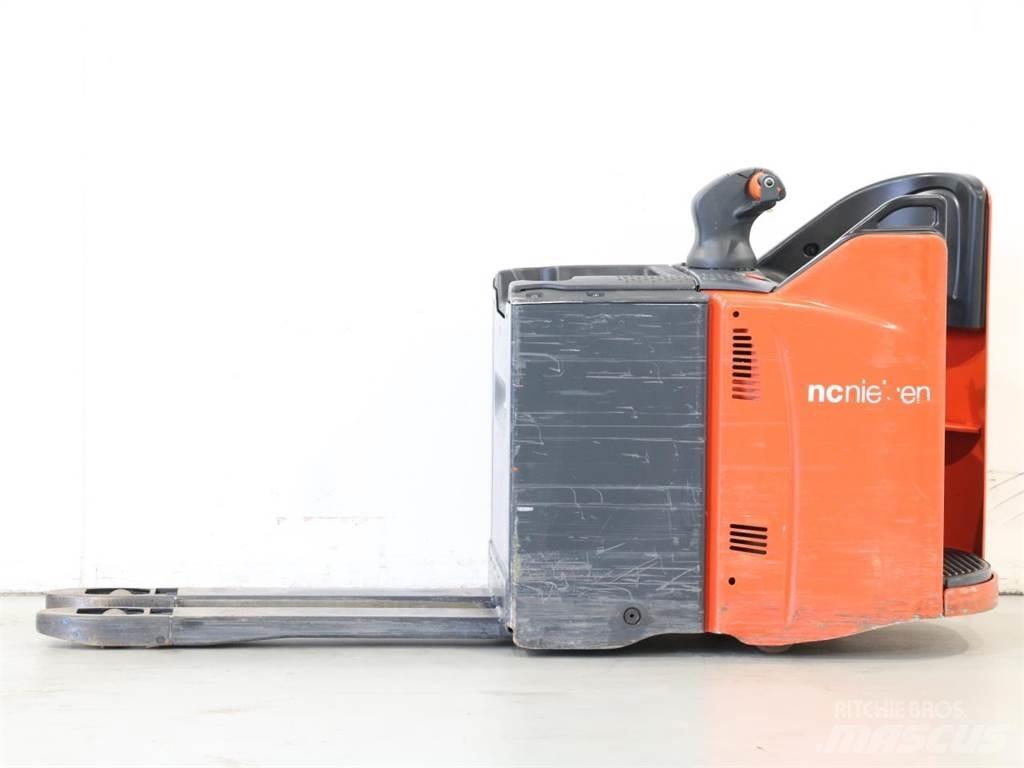 Linde T20SP/131 Käyden ajettavat pinoamistrukit
