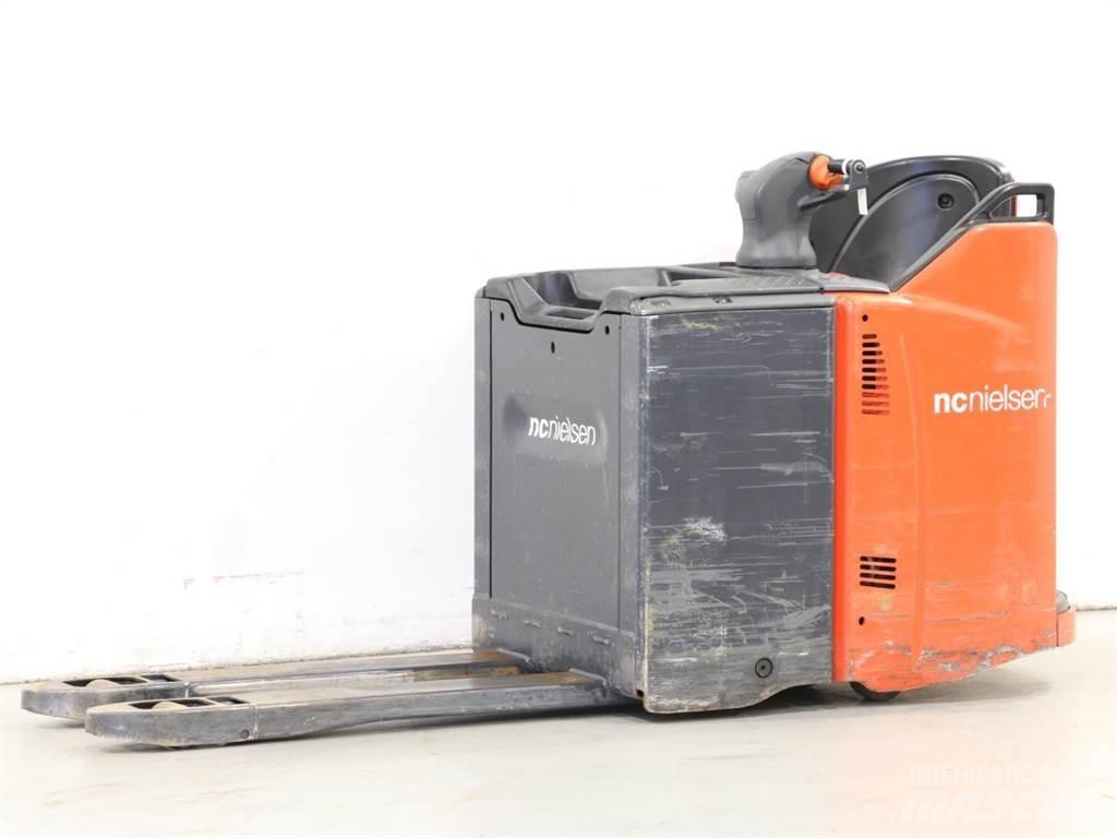 Linde T20SP/131 Käyden ajettavat pinoamistrukit