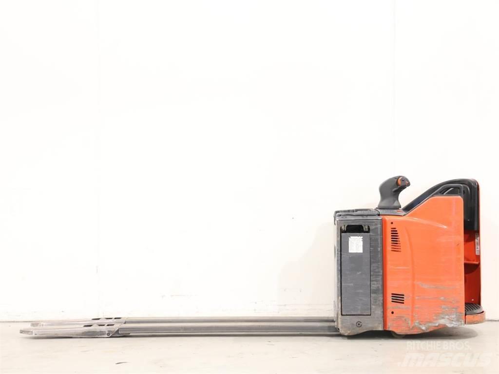 Linde T20SP/131 Käyden ajettavat pinoamistrukit