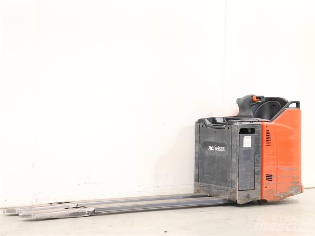 Linde T20SP/131 Käyden ajettavat pinoamistrukit