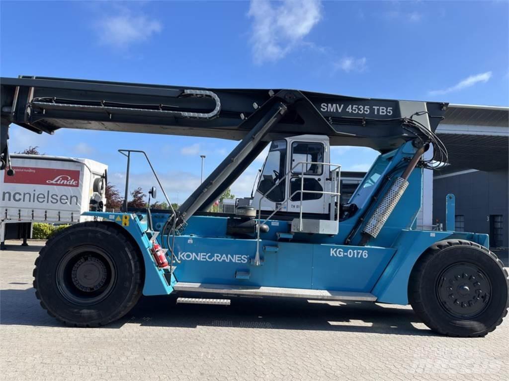 SMV 4535 TB5 Työntömastotrukit