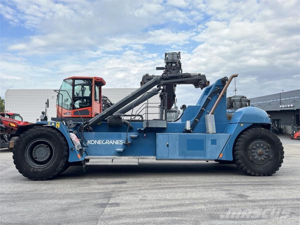 SMV 4538 CCX4 Työntömastotrukit