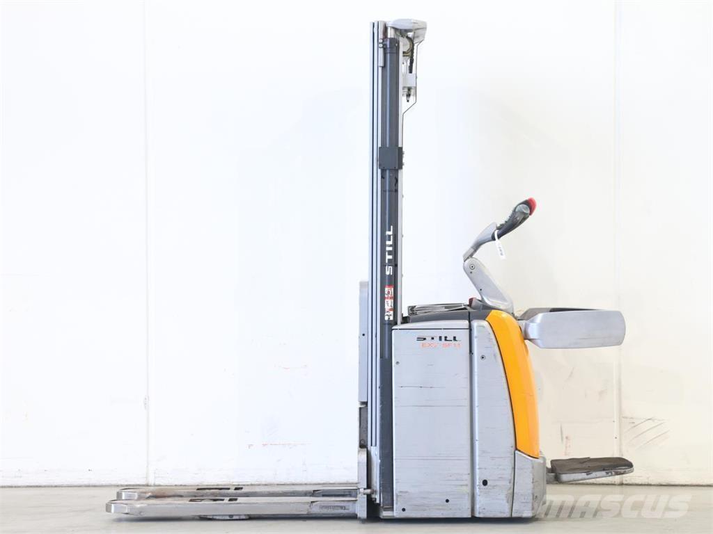 Still EXV-SF14 Käyden ajettavat pinoamistrukit