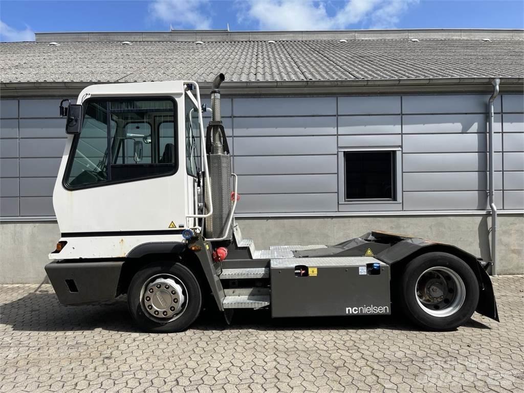 Terberg YT222 4X2 Muut materiaalinkäsittelykoneet