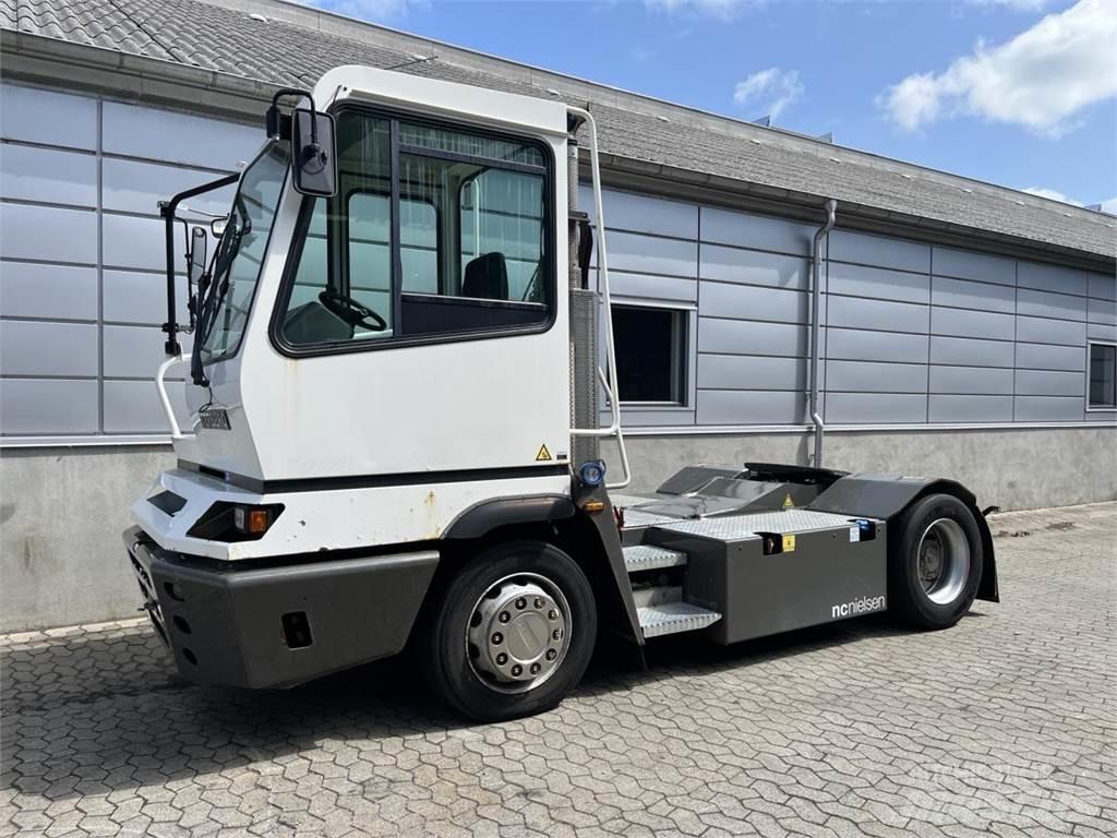 Terberg YT222 4X2 Muut materiaalinkäsittelykoneet