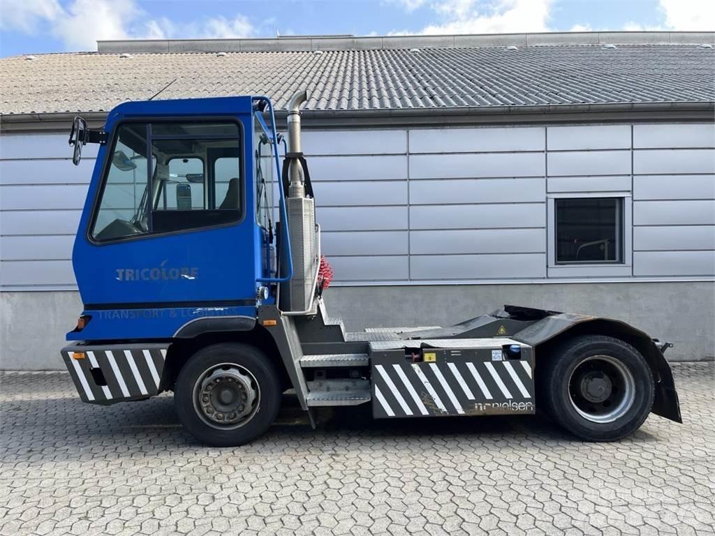 Terberg YT222 4X2 Muut materiaalinkäsittelykoneet