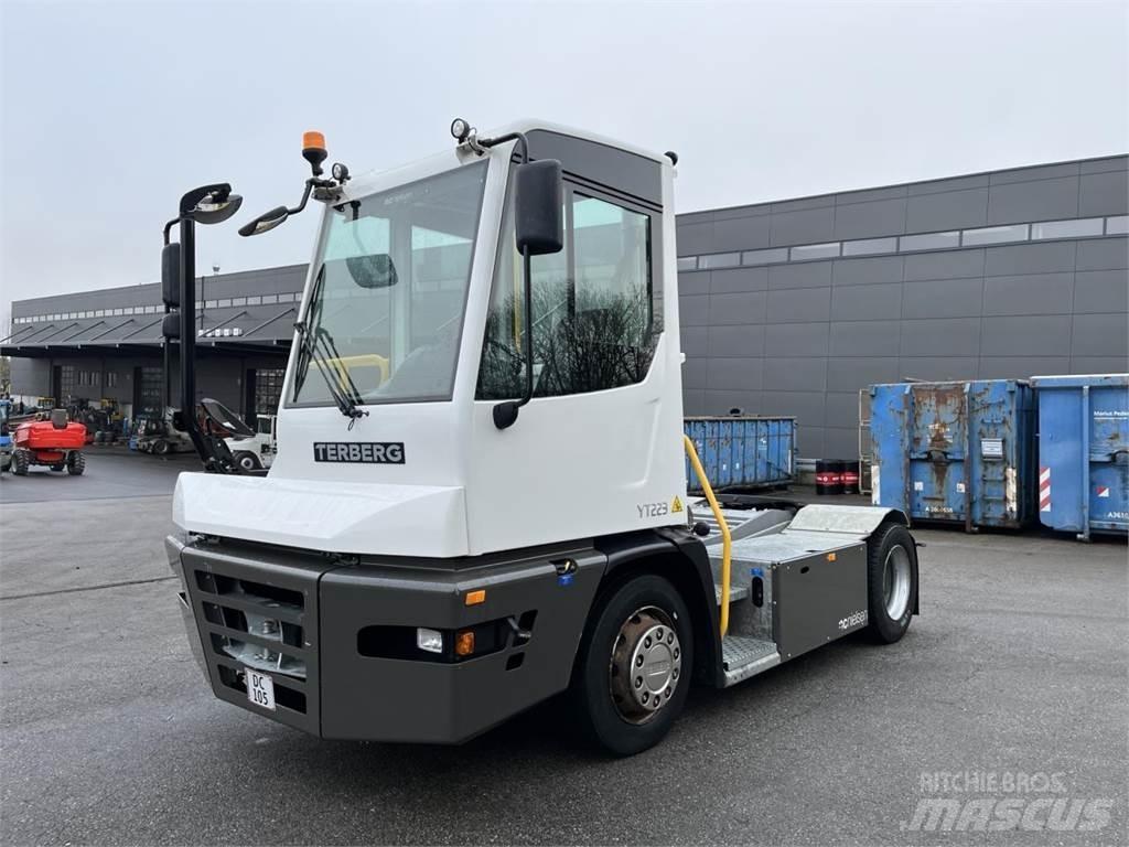 Terberg YT223 4x2 Muut materiaalinkäsittelykoneet
