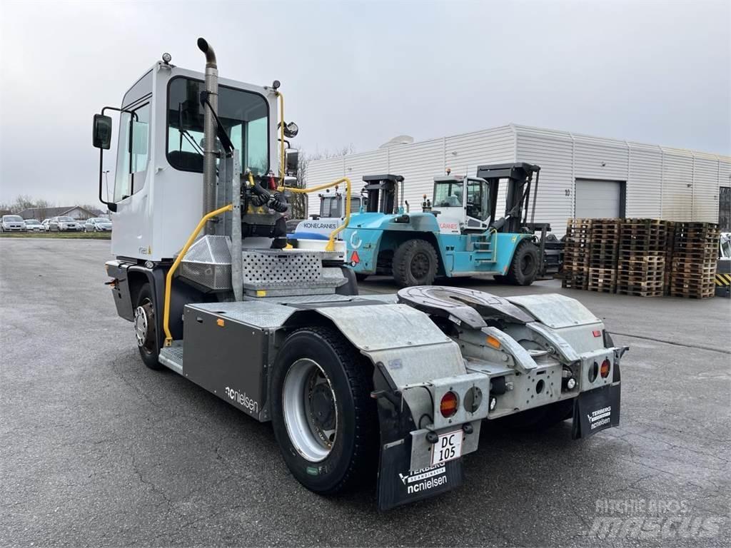 Terberg YT223 4x2 Muut materiaalinkäsittelykoneet