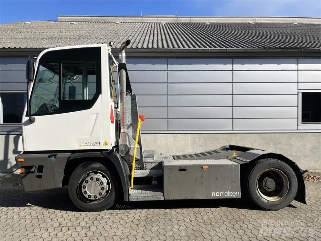 Terberg YT223 4x2 Muut materiaalinkäsittelykoneet