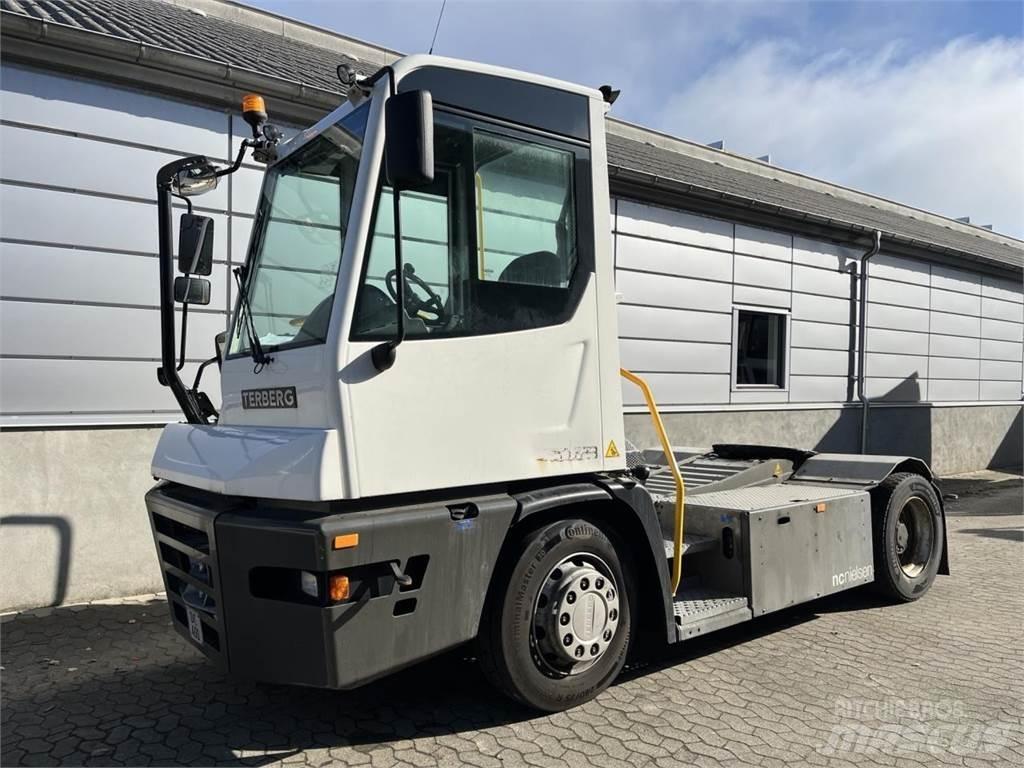 Terberg YT223 4x2 Muut materiaalinkäsittelykoneet