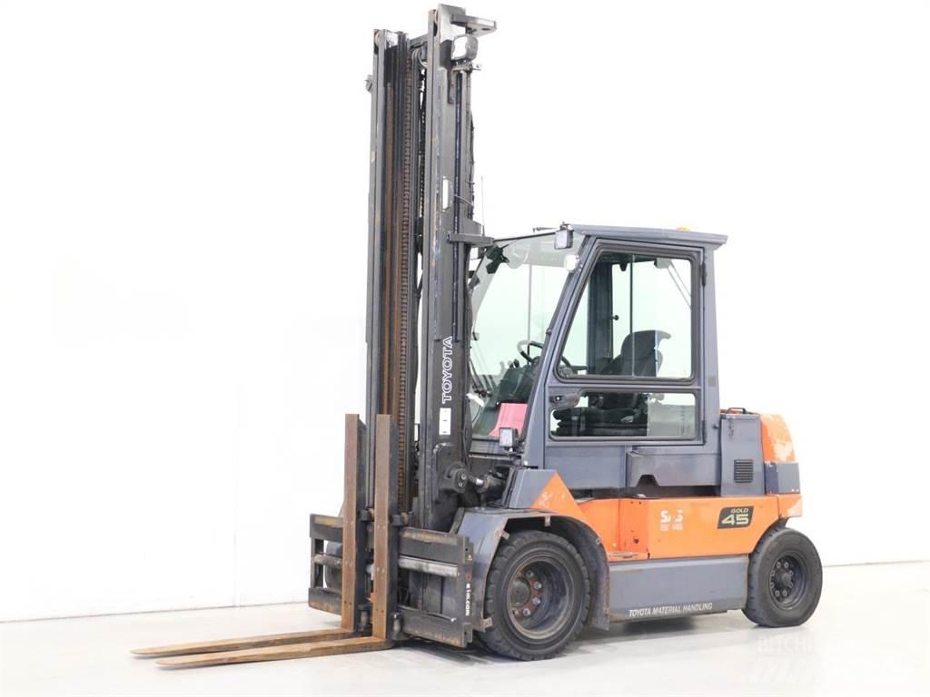 Toyota 7FBMF45 Muut haarukkatrukit