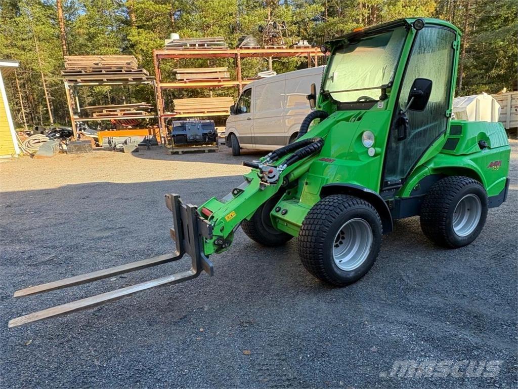 Avant 750 Pienkuormaajat