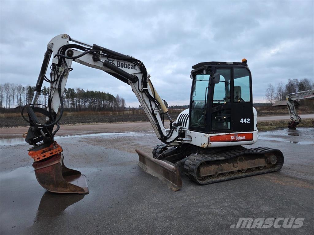 Bobcat 442 Midikaivukoneet 7t - 12t
