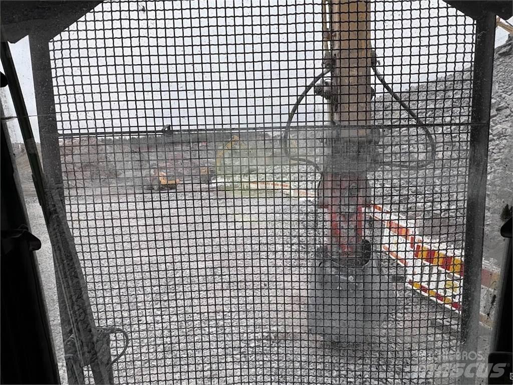 CAT 336 Telakaivukoneet