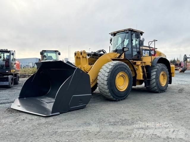 CAT 982M Pyöräkuormaajat