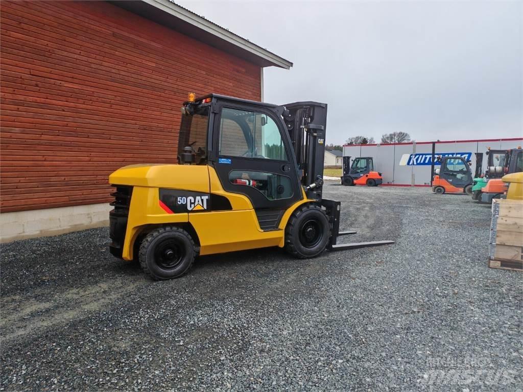 CAT DP50NT Dieseltrukit