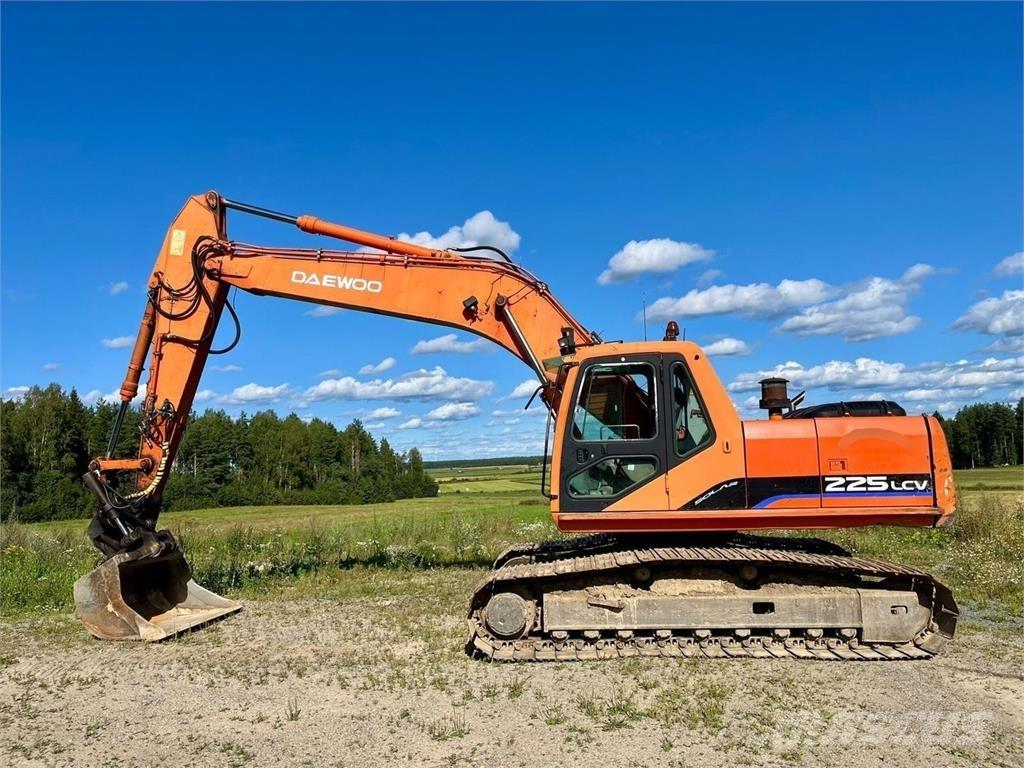 Daewoo 220LC-V Telakaivukoneet