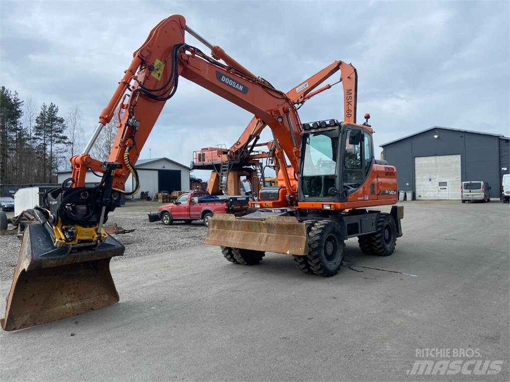 Doosan DX 140W Pyöräkaivukoneet