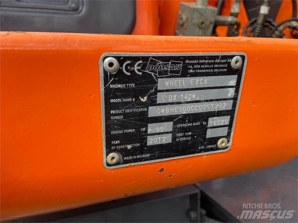 Doosan DX 140W Pyöräkaivukoneet